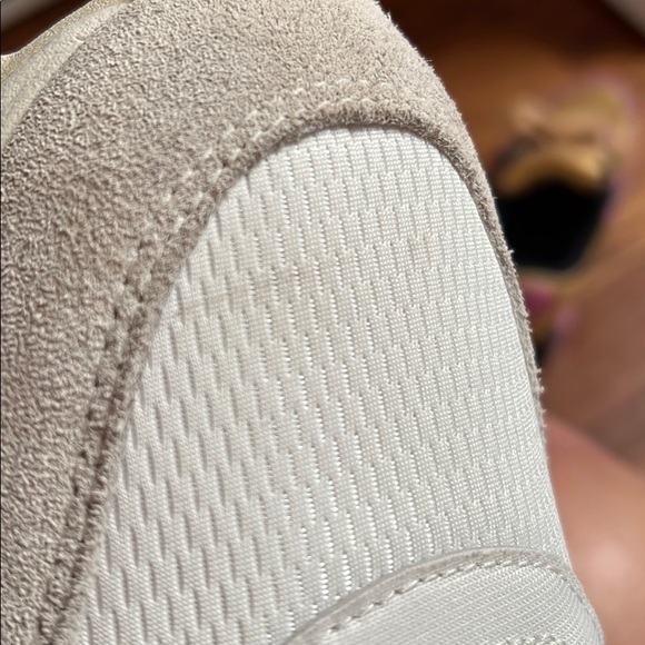 Reebok Women's Cardi B x Classic Leather V2 'Chalk Alabaster' GW8874 size 8. - Picture 7 of 8